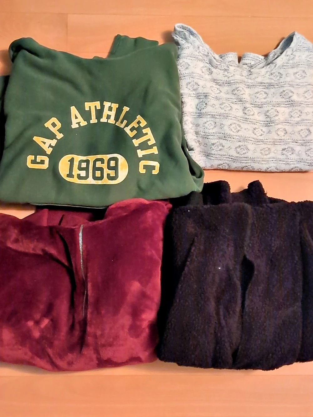 Bundle Of Sweaters - Gap, Ardene